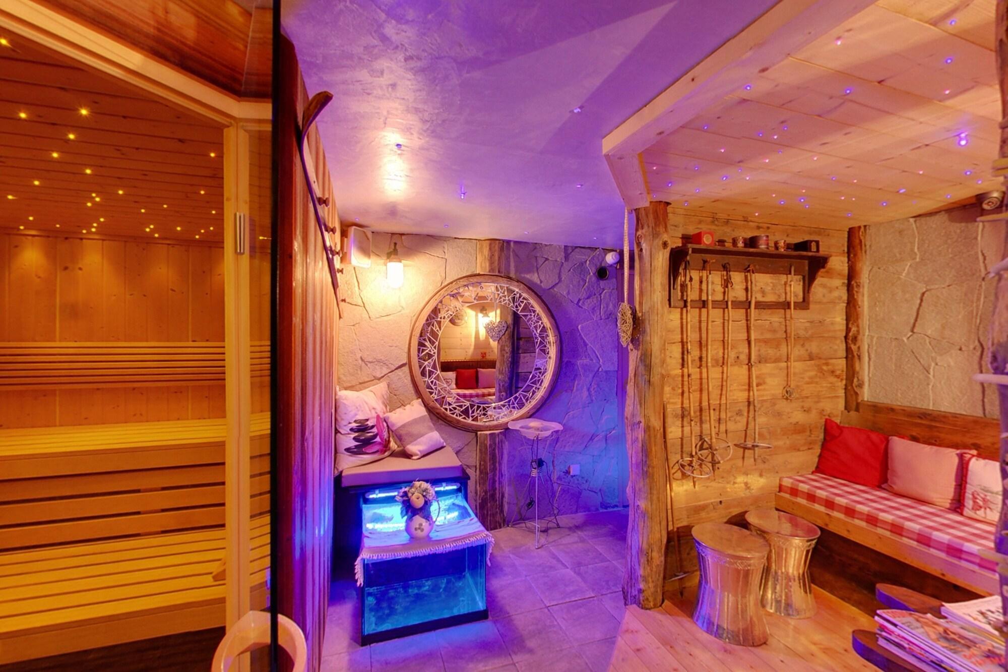 Hotel Logis Hotel Et Spa Le Christiania 3*