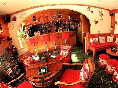 Logis Hotel Et Spa Le Christiania Hotel La Salle-les-Alpes